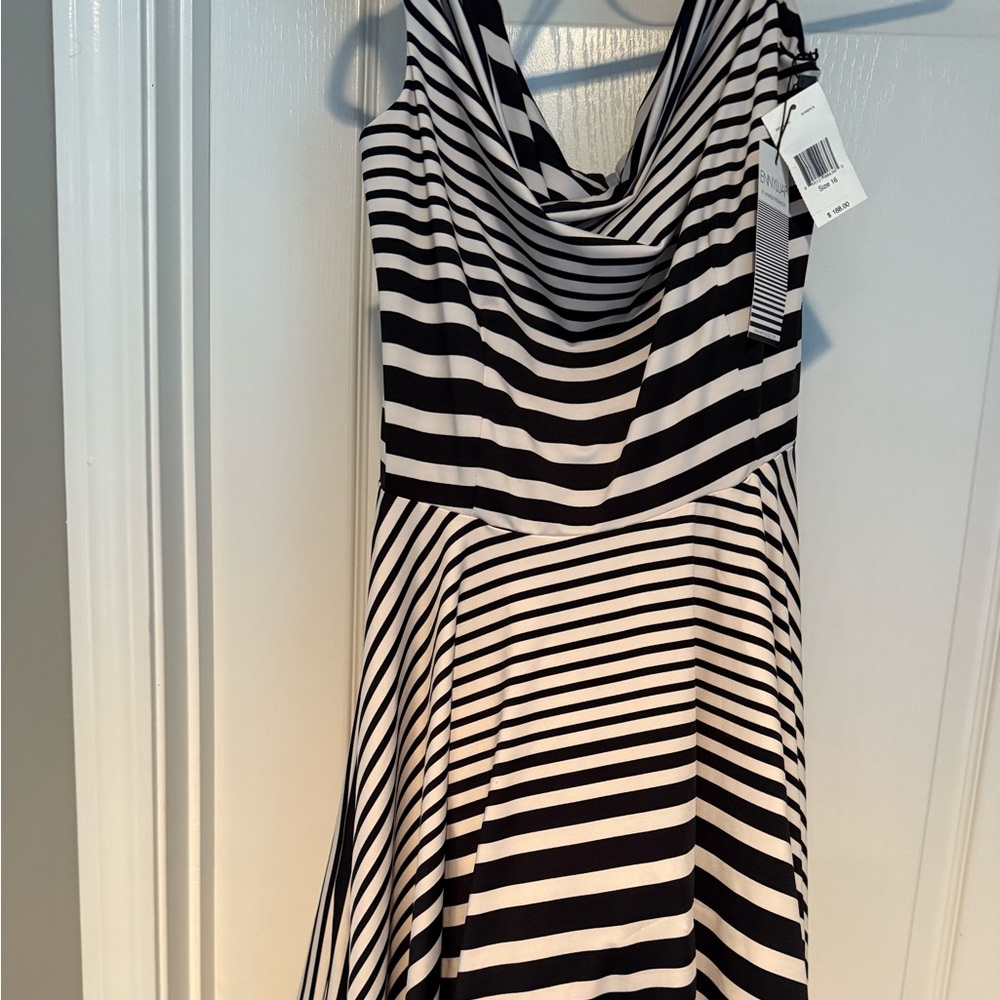 NWT Size 16 EnnyLuap black & white striped dress